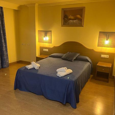 Hotel Portofino By Insidehome Empuriabrava Esterno foto